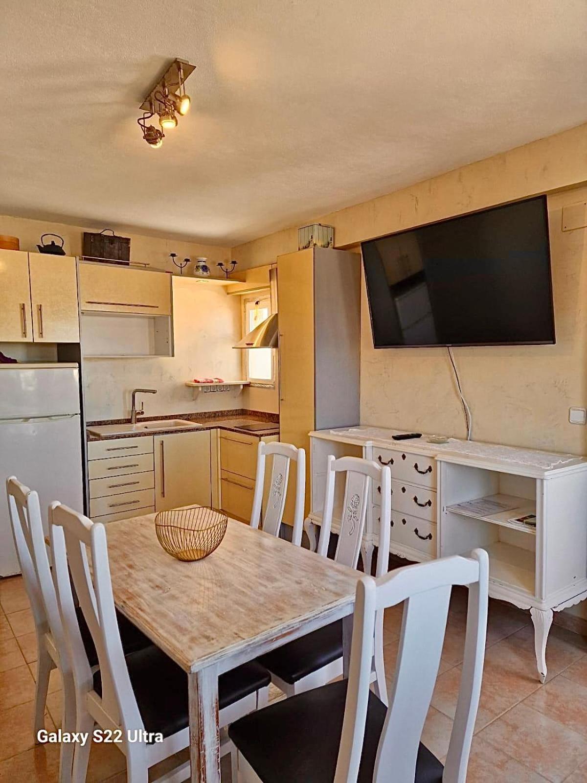 Apt Calmacabana A 50M Dal Mare Apartment Es Pujols Exterior photo